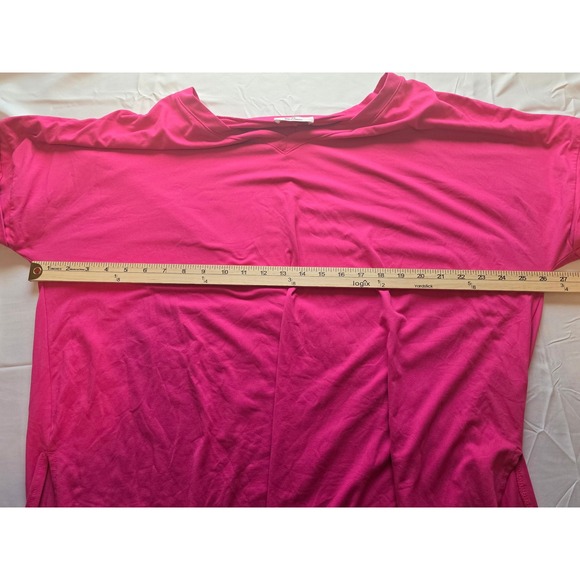Zenana Women's 1X Hot Pink V-Neck Short Sleeve Hi-Low Tunic Top - Picture 4 of 5